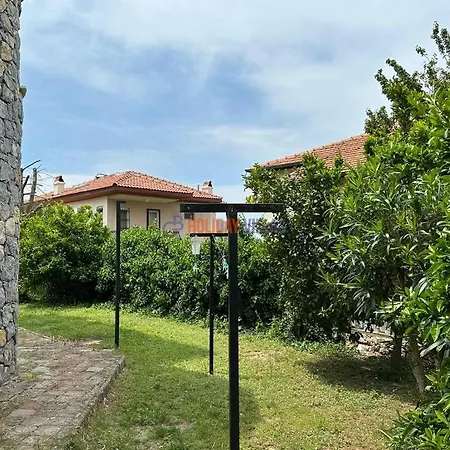 Metro Villa *